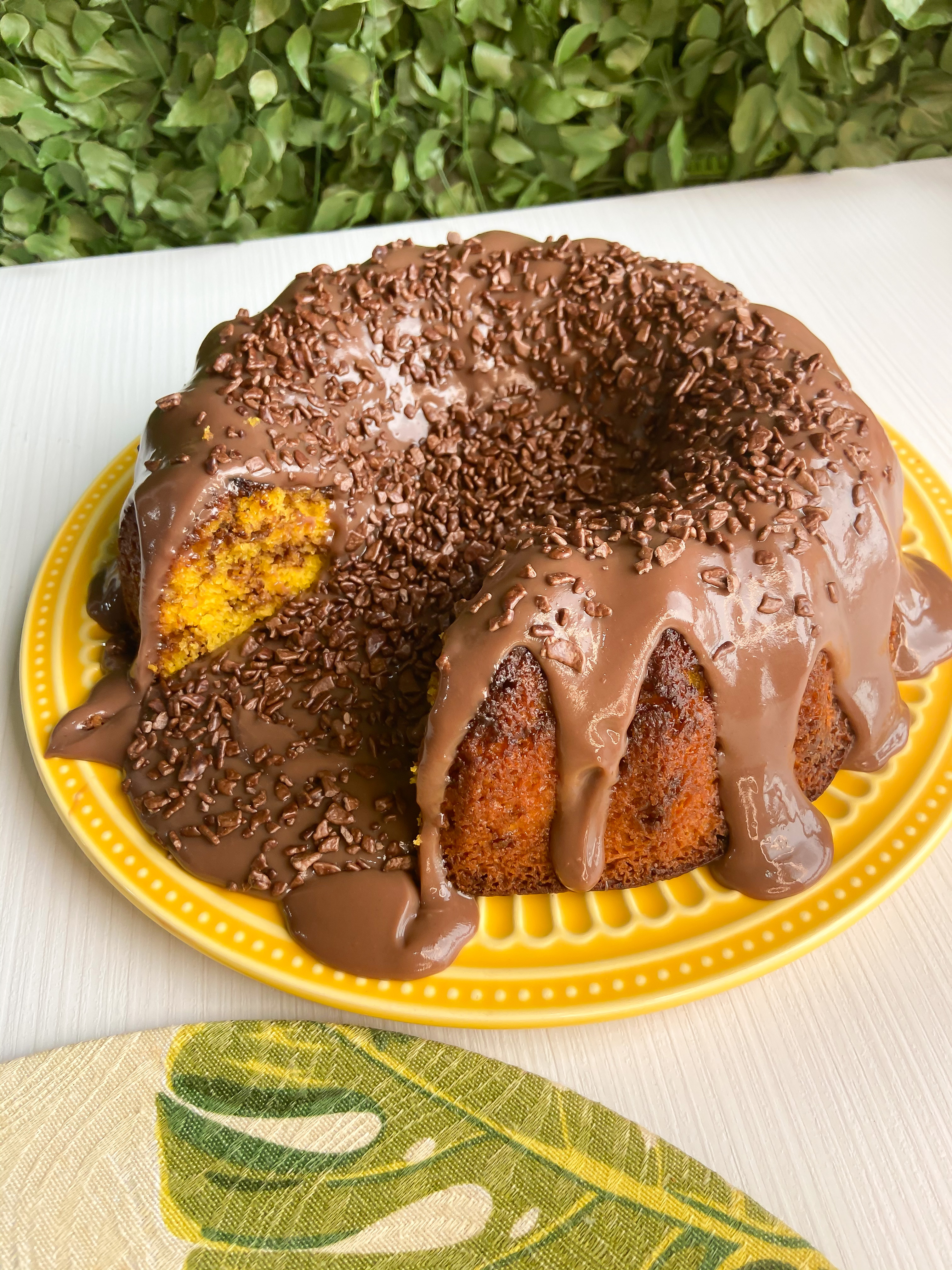 Bolo de cenoura com brigadeiro